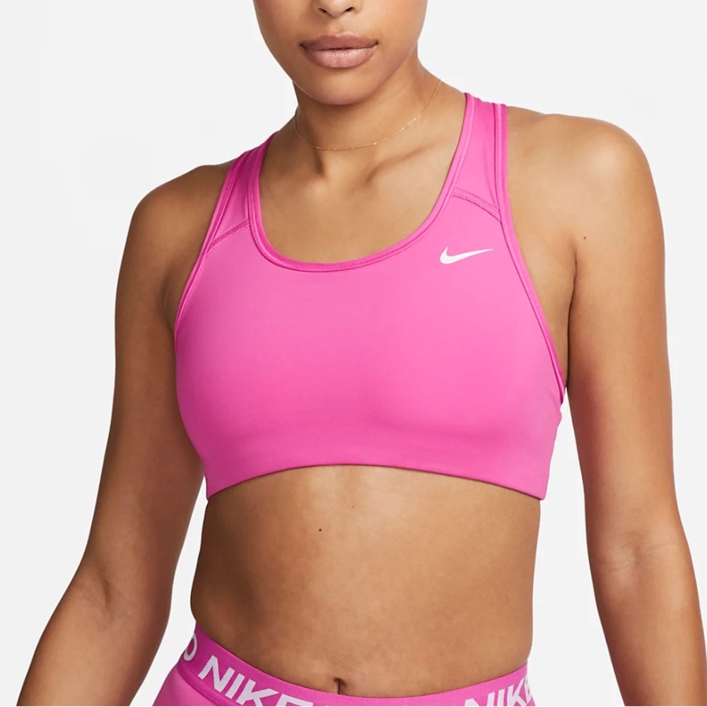 Nike Swoosh Sports Bra - Fuchsia